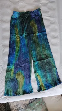 Blue & Green Gradient Embellished Open-Front Top – Image 2