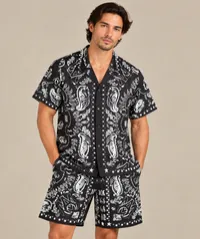 Black & White Bandana Paisley Print Short Sleeve Shirt – Image 1