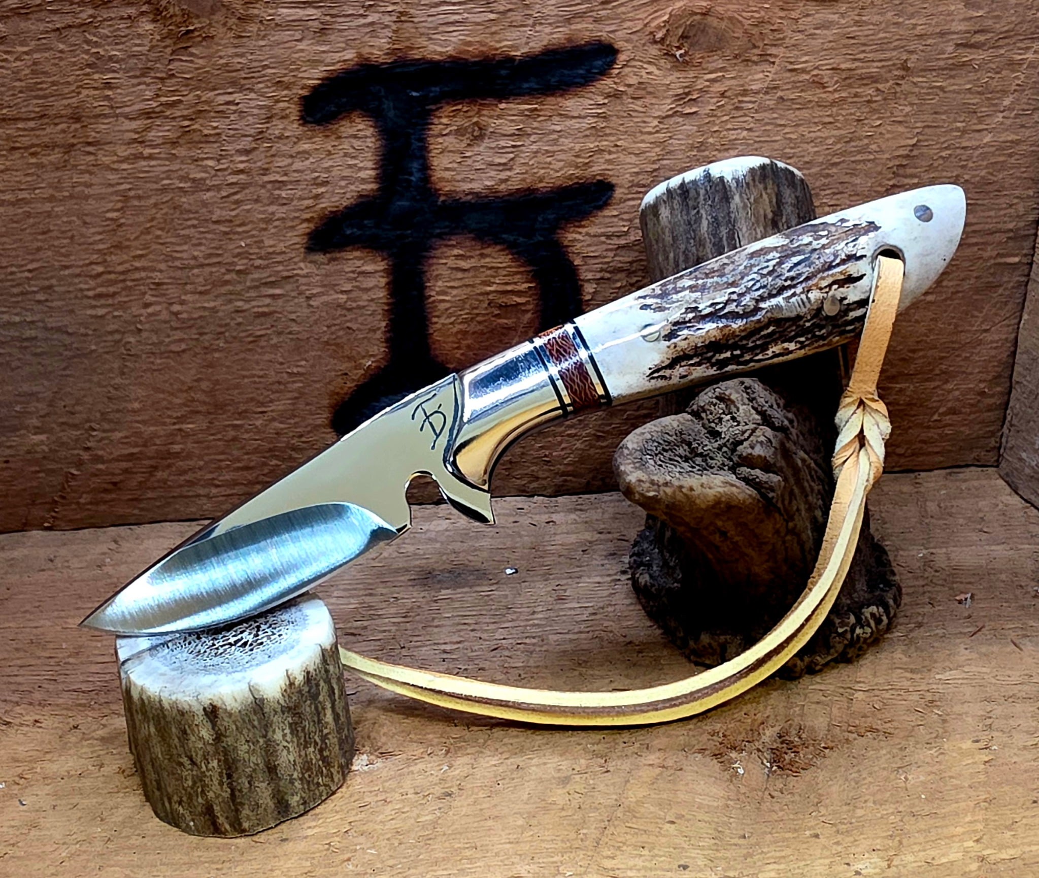 7 Inch Cowpoke with Nitro V Stainless Steel Blade - Brown Canvas Micarta and Stainless Inlay - Axis Deer Scales – Image 1
