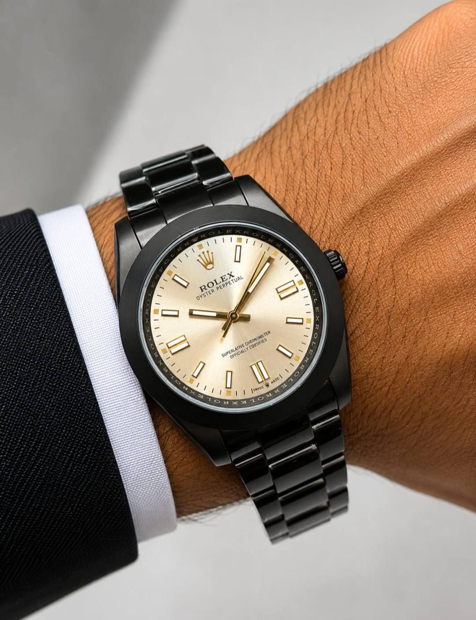 Classic Datejust Watch with Crystal Hour Markers – Rolex-Inspired Luxury (Premium Copy 1) | D-E01 – Image 5
