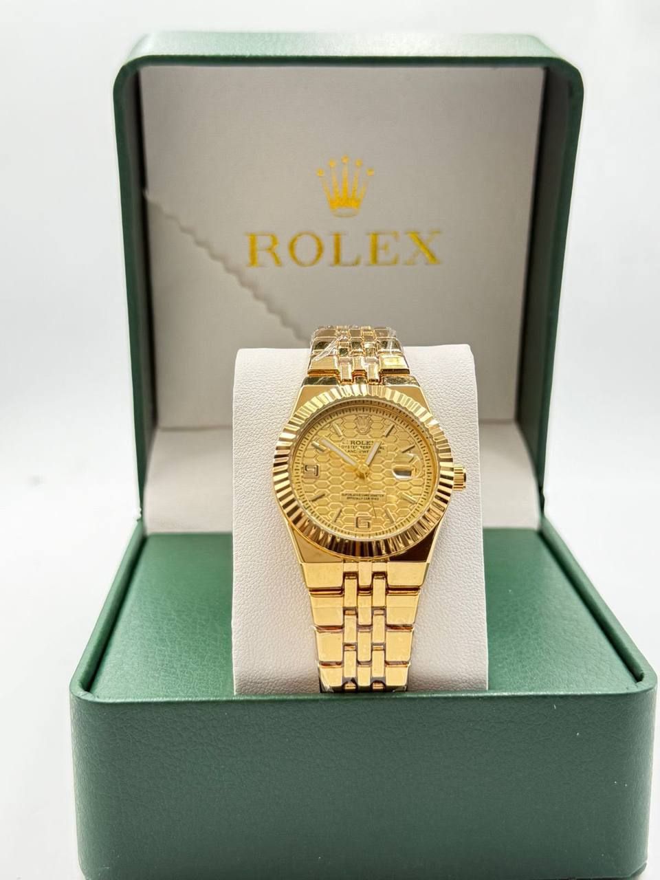 Classic Two-Tone Honeycomb Watch – Rolex-Inspired Design (Premium Copy 1) | D-E01 – Image 7