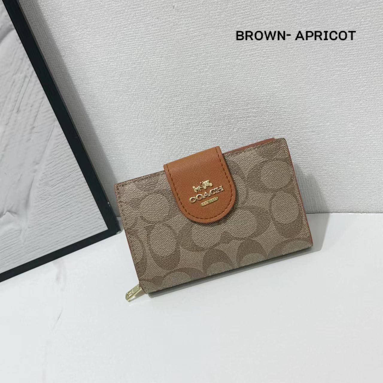 Coach & Louis Vuitton Women's Wallets (Copy One) – Luxury Designer Mini Wallets in the UAE | D-E43 – Image 3