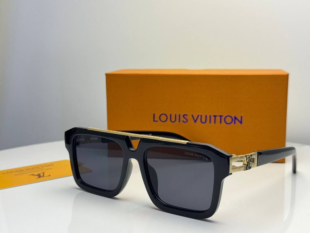 Louis Vuitton Sunglasses (Copy One) – Premium UV Protection & Iconic Designer Style in the UAE | D-E45 – Image 10