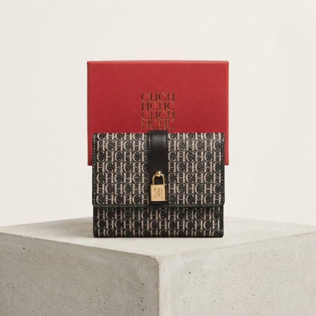 CH Women's Wallet (Copy One) – Elegant Design & Smart Storage for Daily Luxury in the UAE | D-E43 – Image 12