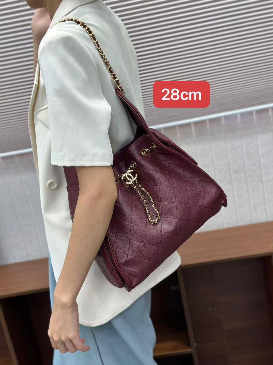 Luxury Chanel Quilted Hobo Bag (25 cm) - Premium High Quality Edition | D-E16 – Image 3