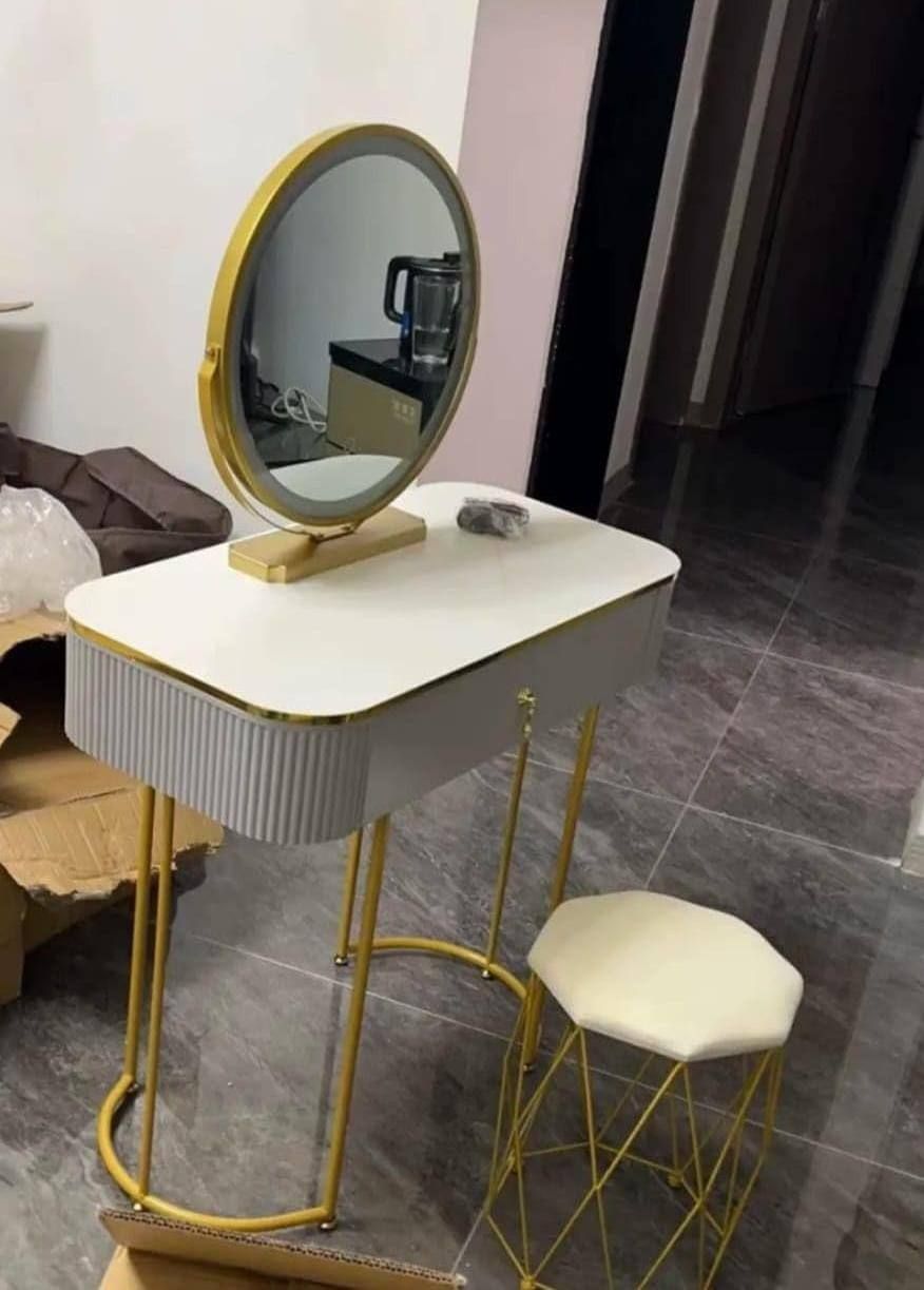 Modern Vanity Makeup Table with LED Light Mirror and Stool UAE | D-E49 – Image 2