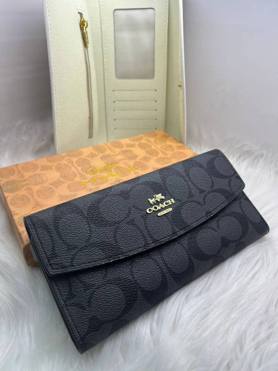 Luxury Wallet Collection | Elegance & Functionality Combined ✨ | D-E43 – Image 8