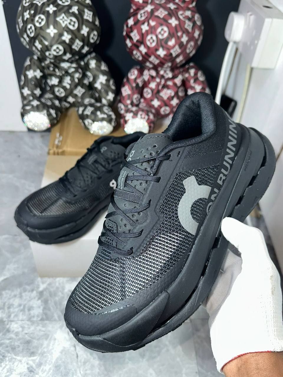On Running Men's Black Sneaker High Master | Ultimate Comfort UAE | D-E56 – Image 5