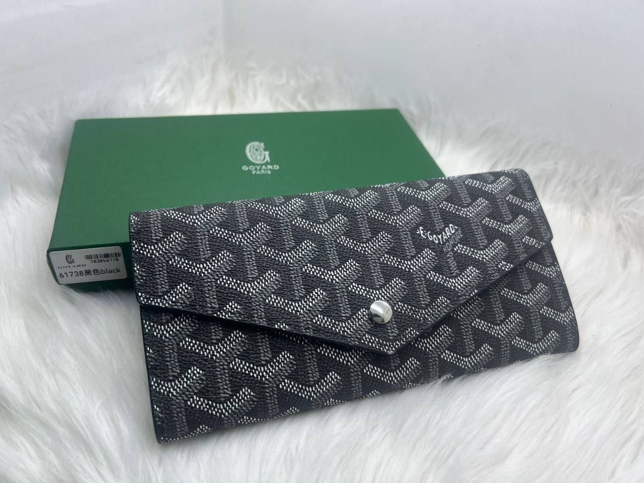 Luxury Wallet Collection | Elegance & Functionality Combined ✨ | D-E43 – Image 1