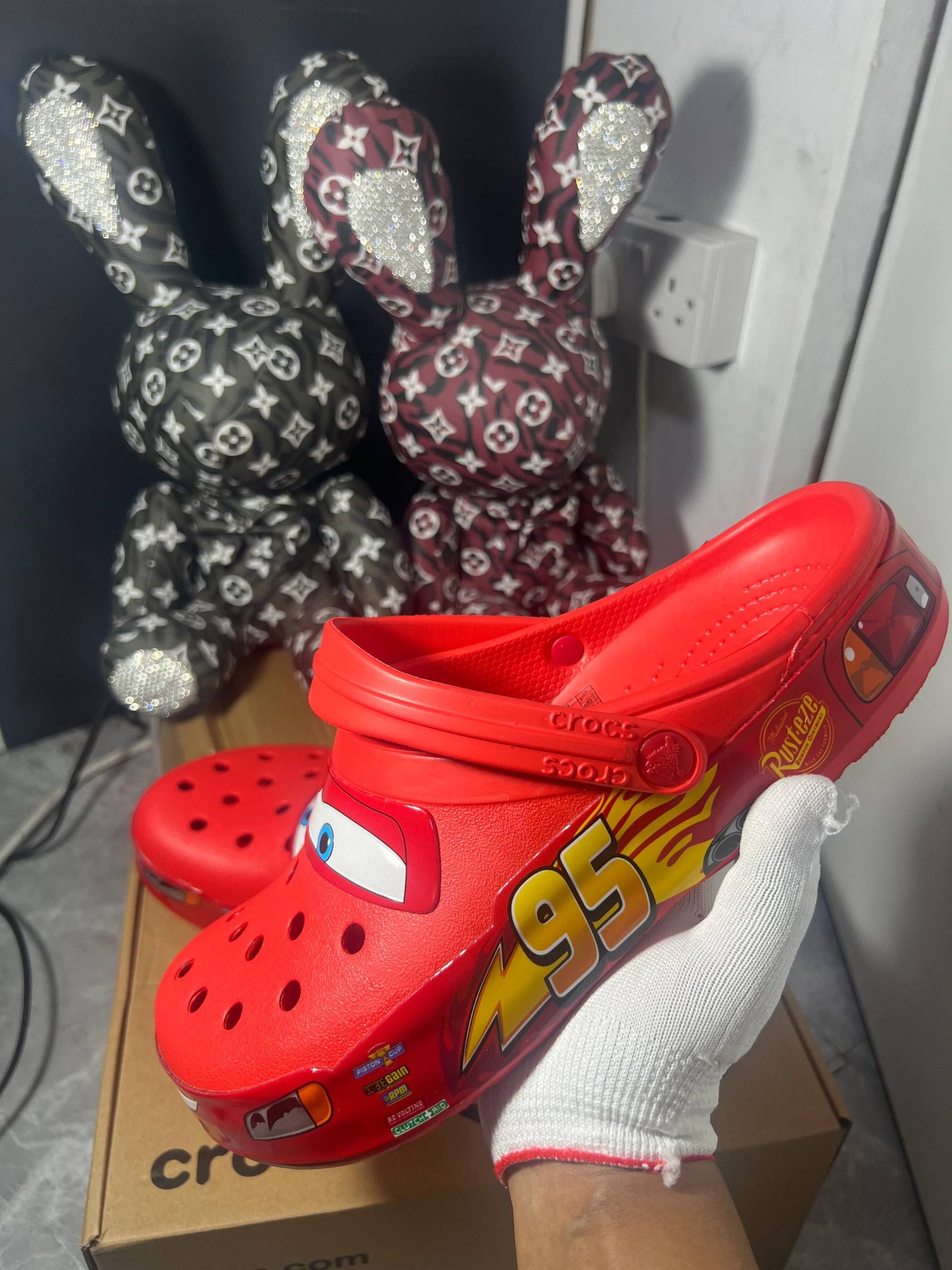 Disney Pixar Lightning McQueen Crocs Clogs - Fun & Comfortable Everyday Footwear | D-E46 – Image 4