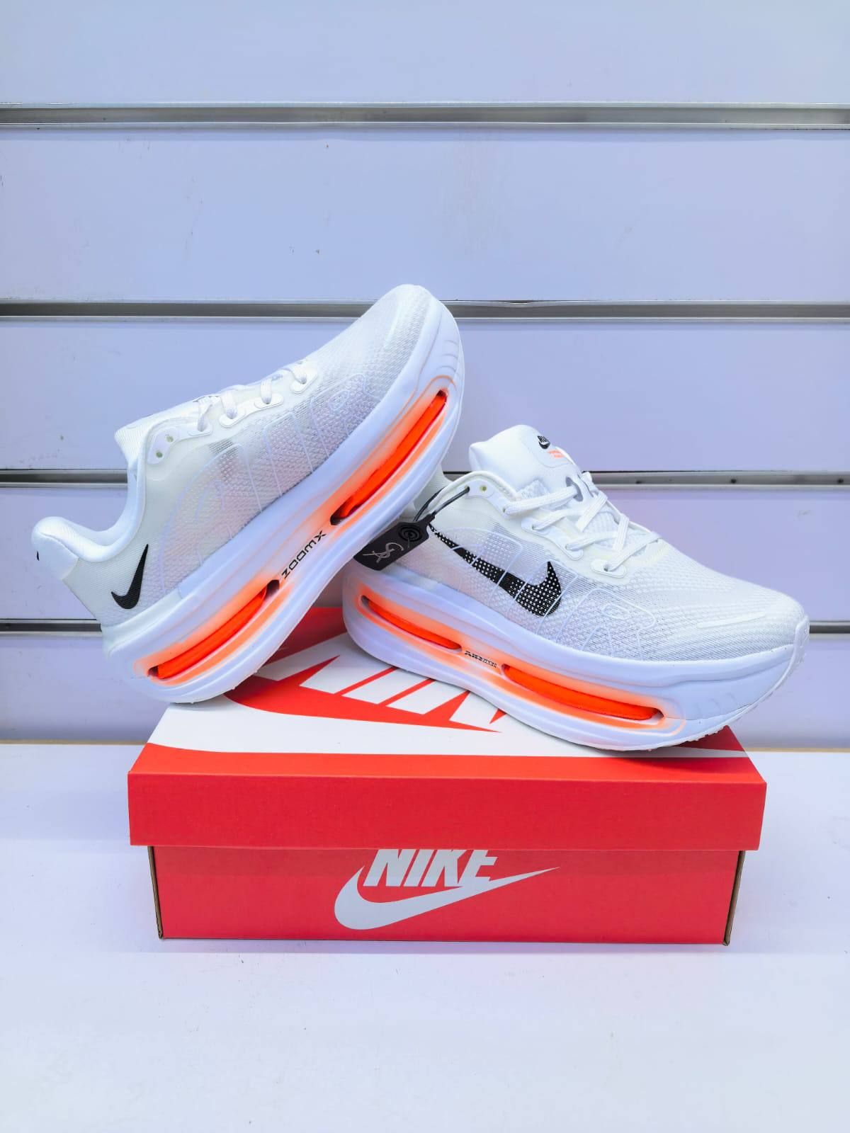 Nike ZoomX Cushioning Sports Sneakers - High-Performance Running Shoes | D-E46 – Image 3