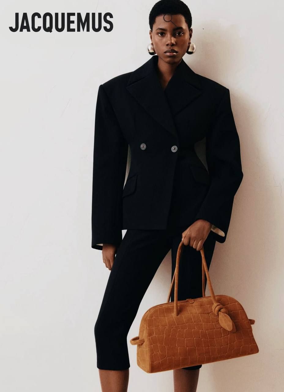 Jacquemus Luxury Handbag | Modern & Stylish Design | UAE | D-E56 – Image 9