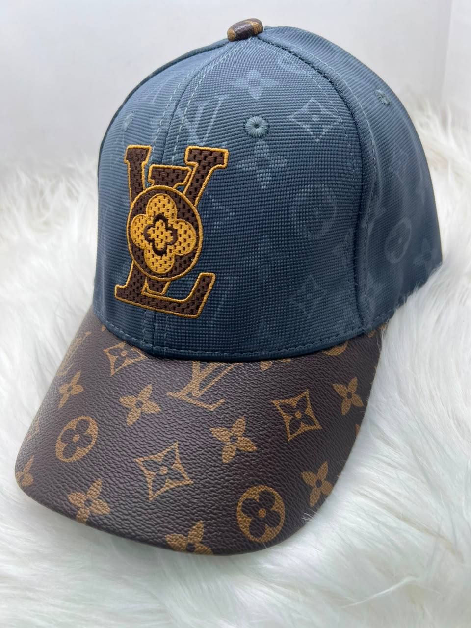 ​كاب "Louis Vuitton" الفاخر – أيقونة الأناقة العصرية بجودة (كوبي ون) | D-A47 – Image 2