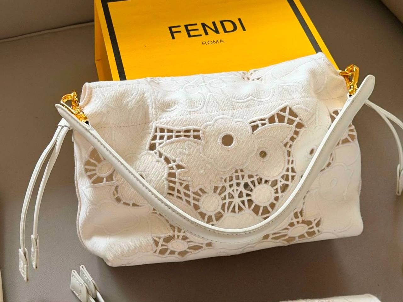Fendi Lace Bag High Master | Luxury Designer Handbag UAE | D-E56 – Image 9