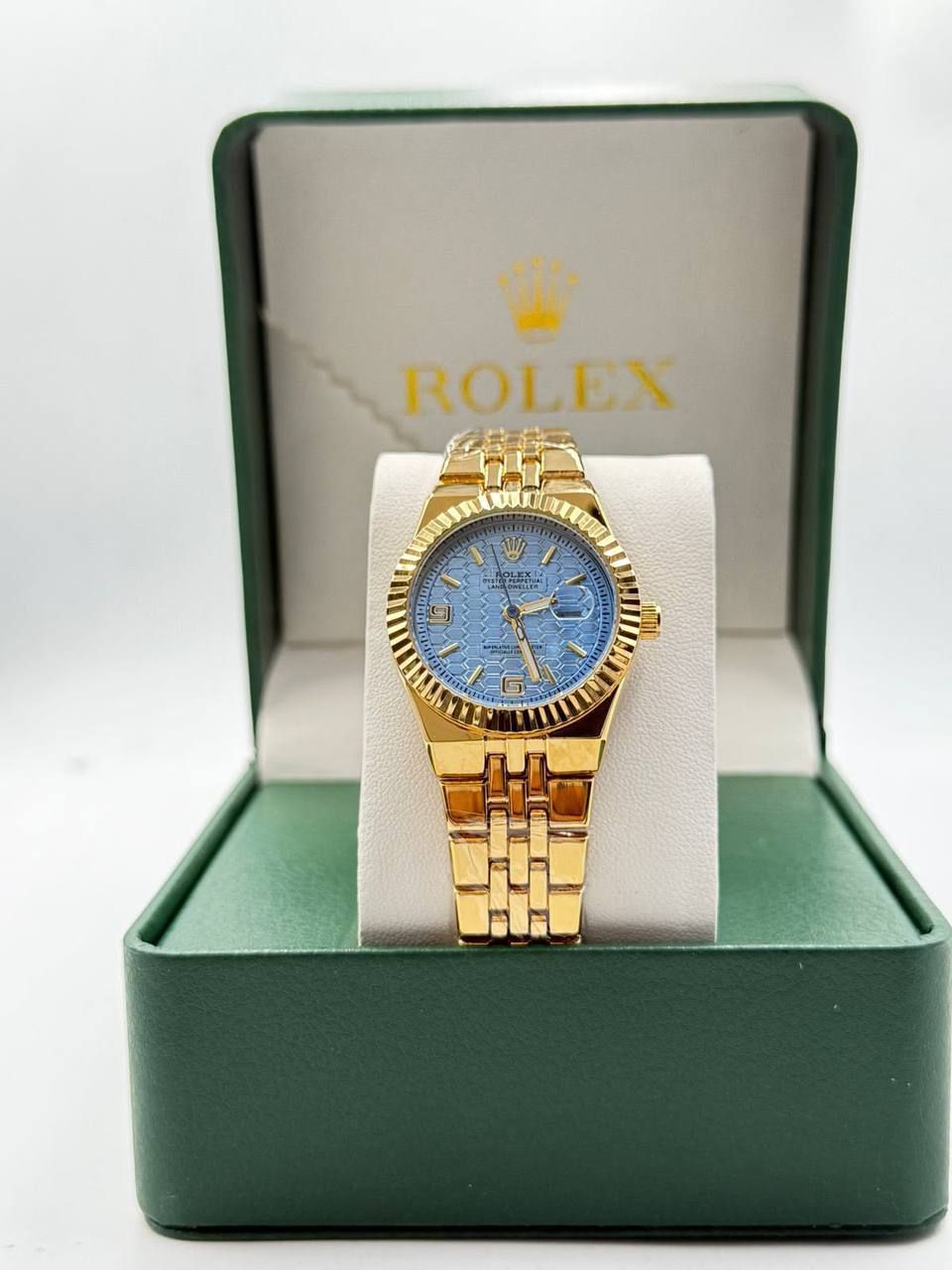 Classic Two-Tone Honeycomb Watch – Rolex-Inspired Design (Premium Copy 1) | D-E01 – Image 9