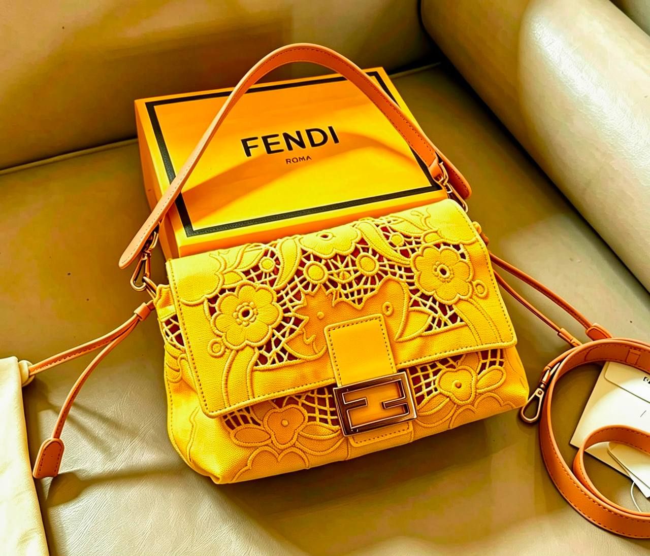 Fendi Lace Bag High Master | Luxury Designer Handbag UAE | D-E56 – Image 4