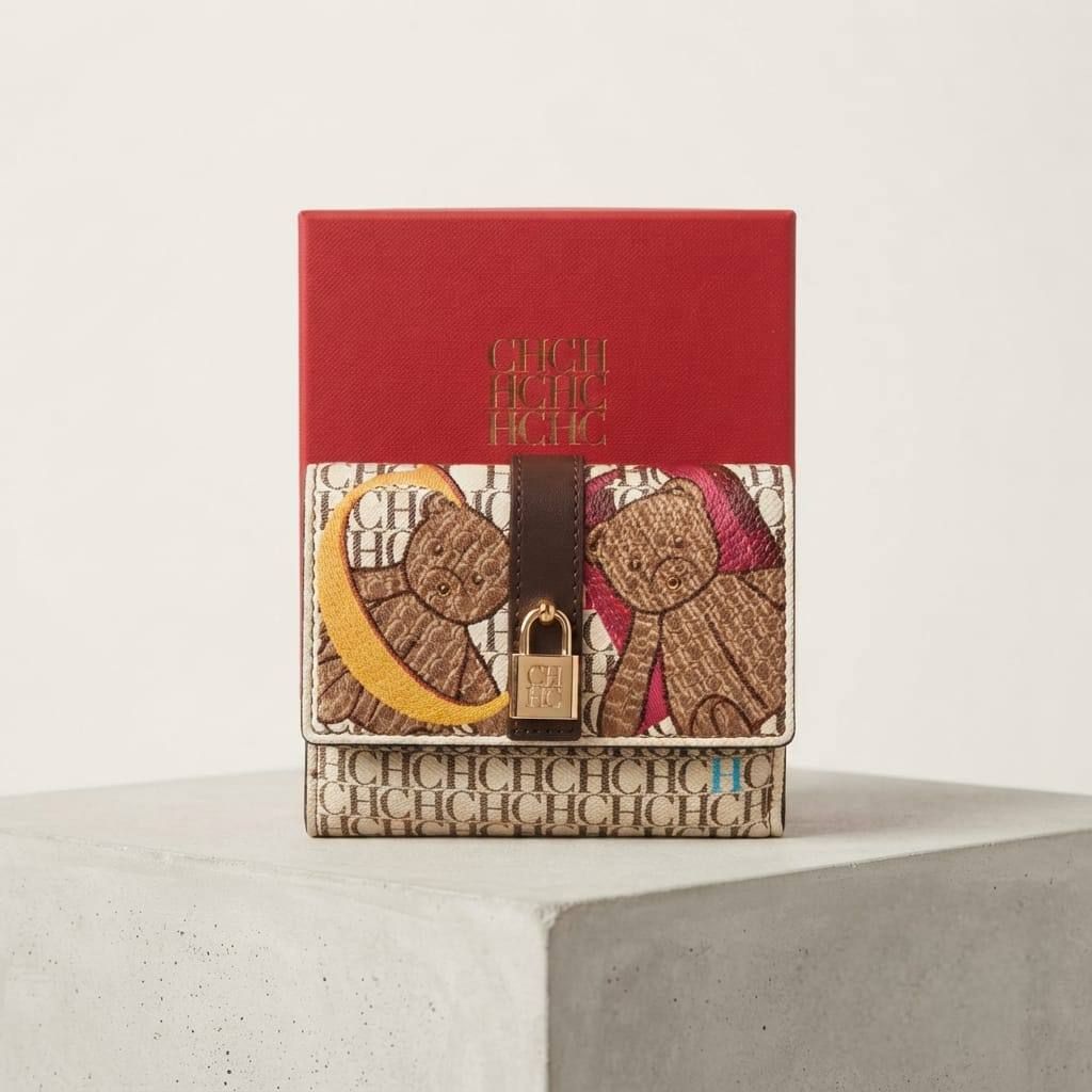 CH Women's Wallet (Copy One) – Elegant Design & Smart Storage for Daily Luxury in the UAE | D-E43 – Image 19