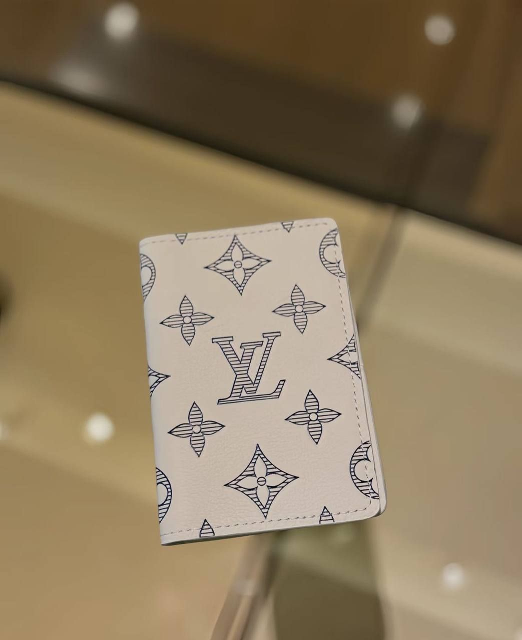 Louis Vuitton Mini Wallet (Copy One) – Compact Designer Wallet & Smart Storage in the UAE | D-E43 – Image 4