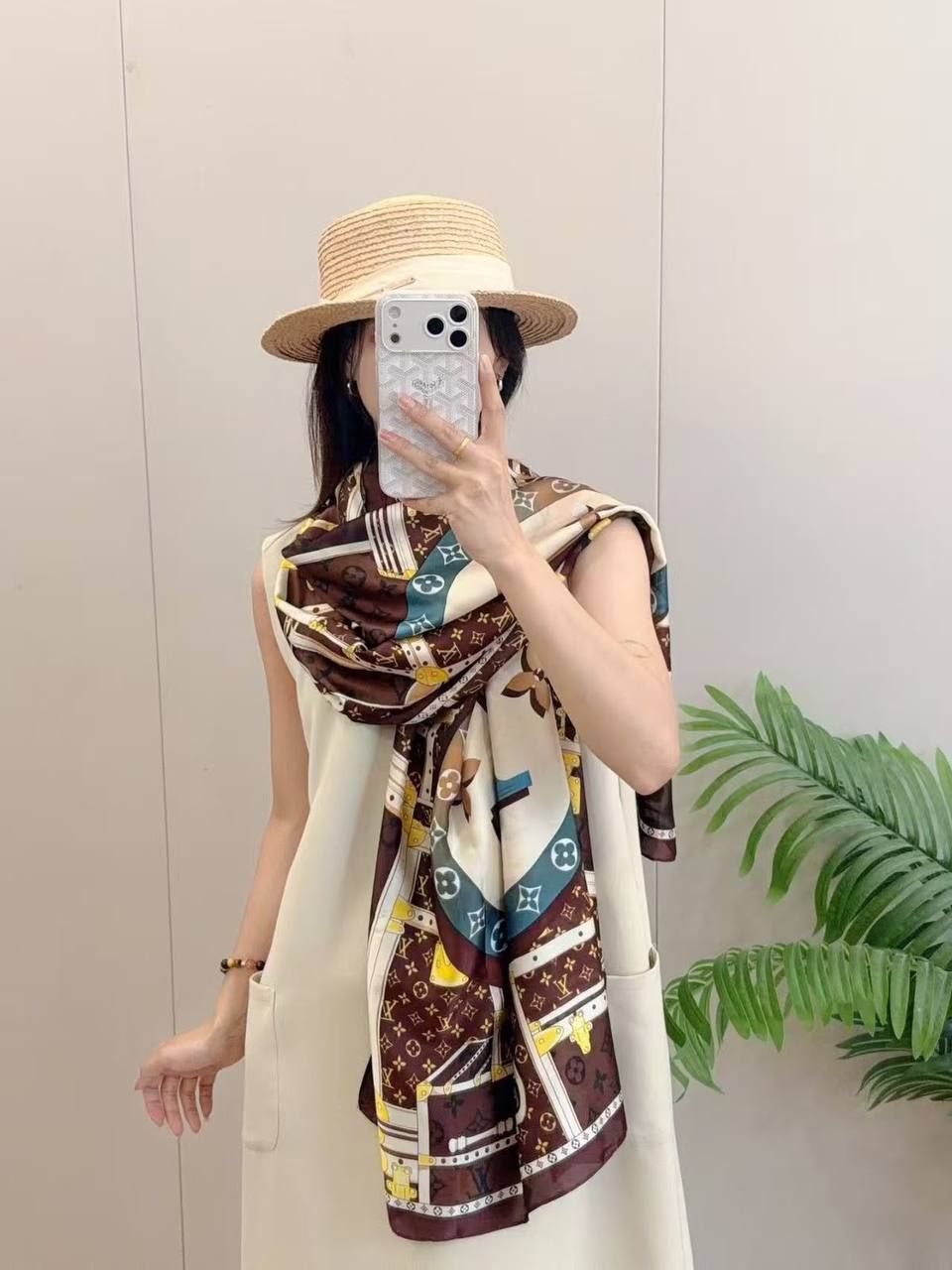 Designer Luxury Scarves (Copy One) – Soft & Elegant Statement Scarves for the UAE | D-E47 – Image 3