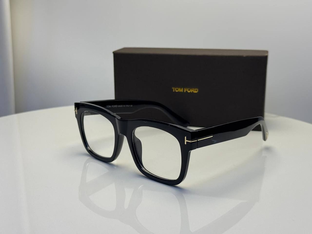 Premium Prada Sunglasses Collection (High-Quality Copy One) – Bold Designs & Diverse Colors | D-E45 – Image 2
