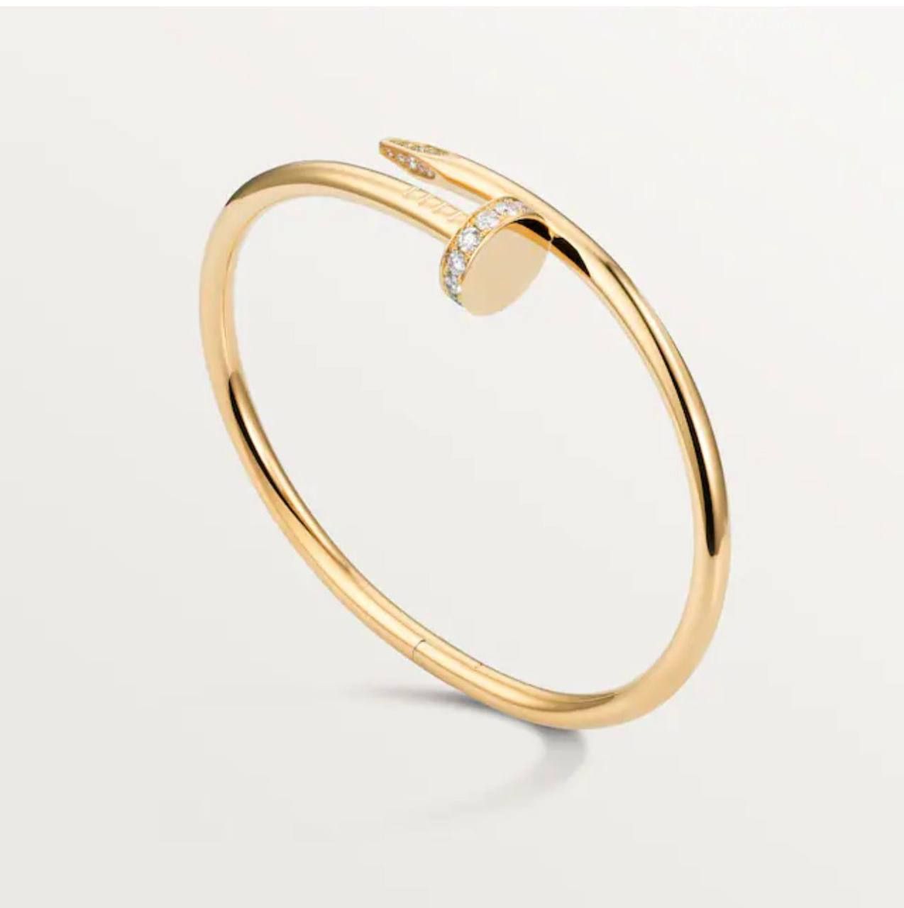 اسوارة كارتير جست أن كلو (Cartier Juste un Clou) المسمار المرصعة بالألماس | فخامة عصرية في الإمارات | D-A26 – Image 5