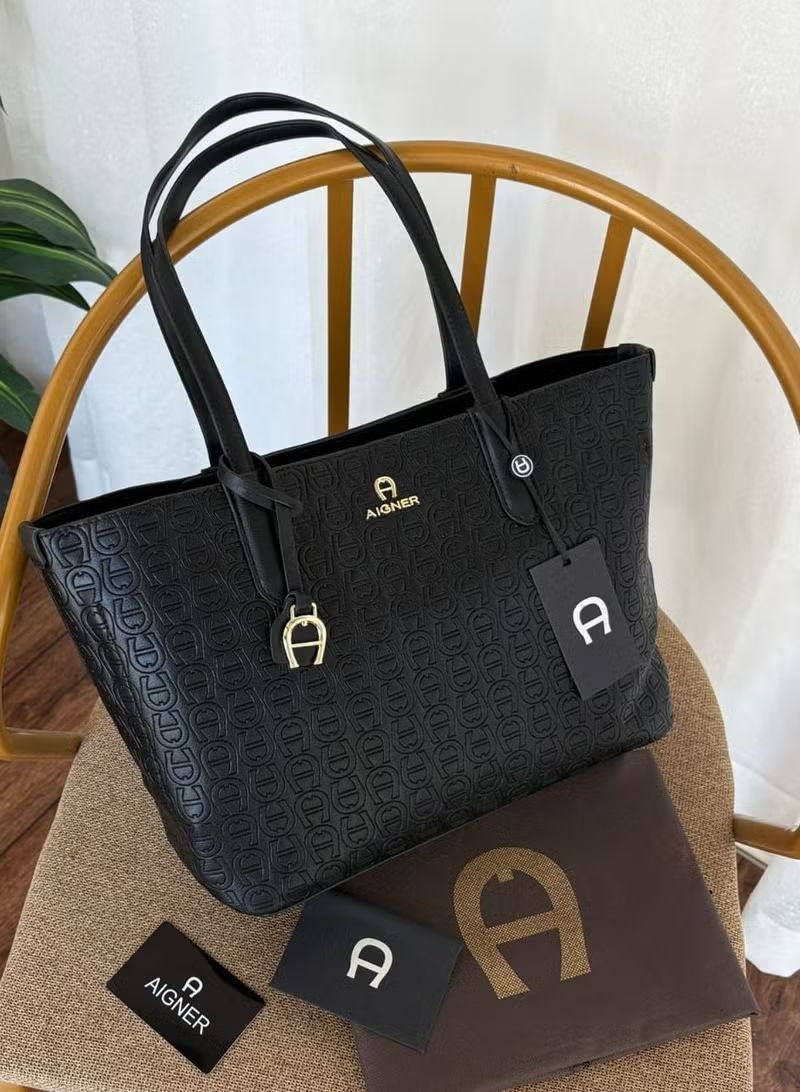 Luxury AIGNER Monogram Tote Bag – Timeless Sophistication & Contemporary Elegance | D-E23 – Image 5