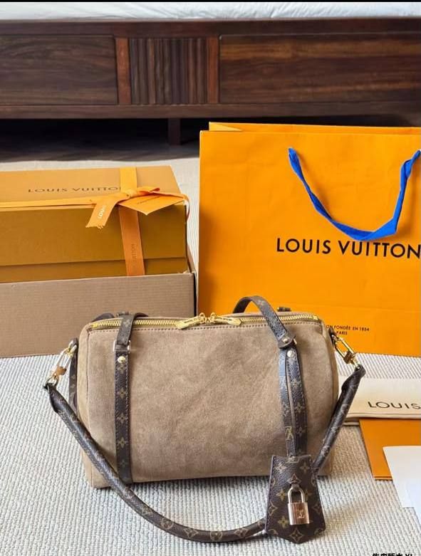 Louis Vuitton High Master Luxury Bag | Elegance & Versatility | UAE | D-E56 – Image 3