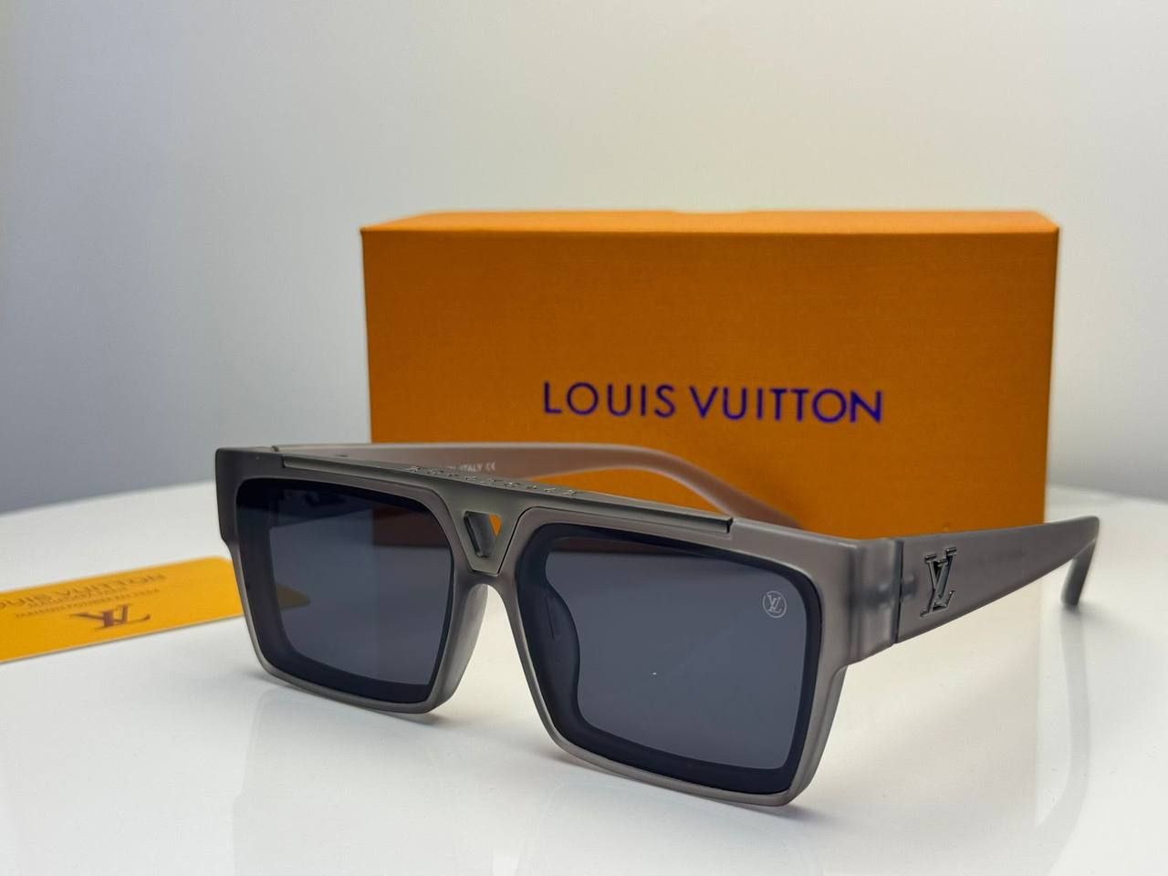 Louis Vuitton Sunglasses (Copy One) – Premium UV Protection & Iconic Designer Style in the UAE | D-E45 – Image 3