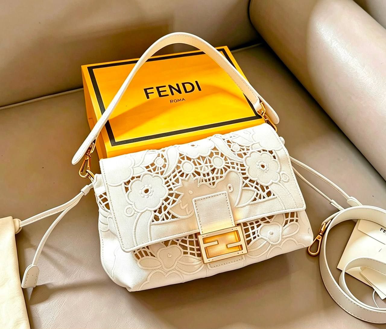 Fendi Lace Bag High Master | Luxury Designer Handbag UAE | D-E56 – Image 5