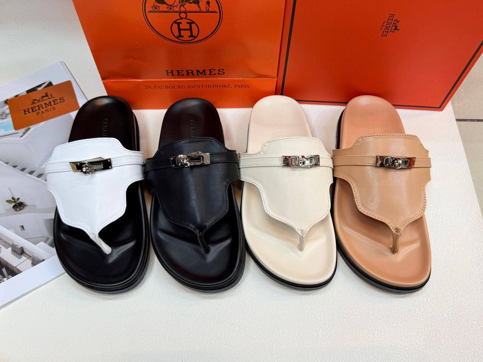 ​صندل هيرمز (Hermès Chypre) الفاخر – فخامة جلدية مريحة وأناقة صيفية متكاملة | D-A46 – Image 9