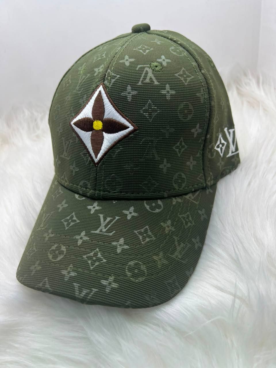 ​كاب "Louis Vuitton" الفاخر – أيقونة الأناقة العصرية بجودة (كوبي ون) | D-A47 – Image 5