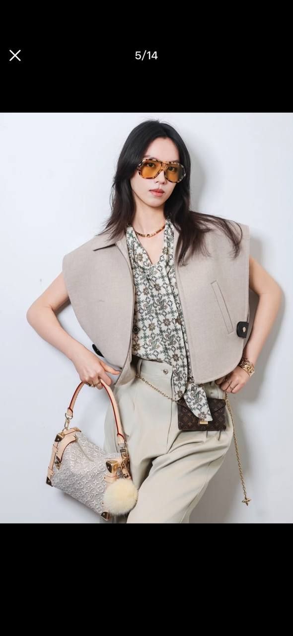 Louis Vuitton Luxury Handbag | Elegant & Versatile Design | UAE | D-E56 – Image 7