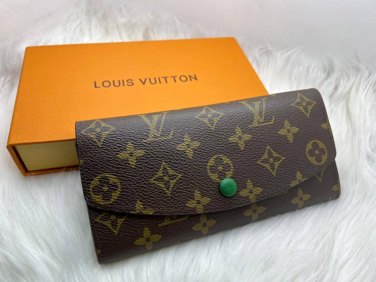 Louis Vuitton Inspired Long Wallet (Master Copy) - Classic Monogram Canvas with Red Button Accent | D-E43 – Image 10