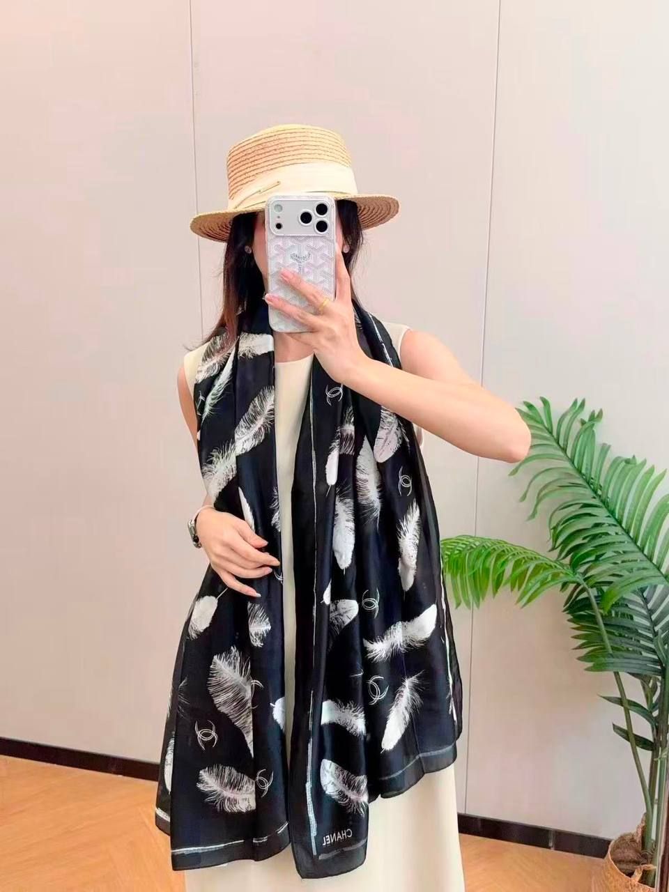 Designer Luxury Scarves (Copy One) – Soft & Elegant Statement Scarves for the UAE | D-E47 – Image 16