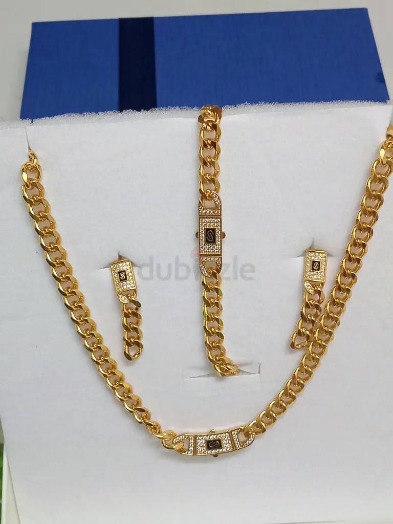 تألقي بأفخم طقم إي بي إم هاي ماستر (سلسال، حلق، وأسوارة) بتصميم ذهبي فخم في الإمارات | D-A32 – Image 3