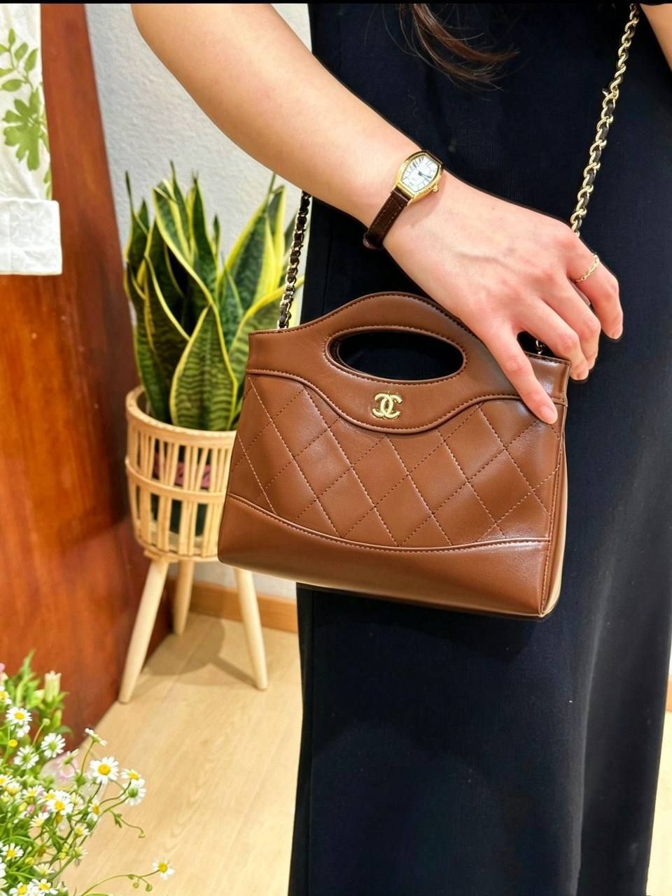 Chanel Mini Quilted Metallic Bag with Integrated Handle - Premium Luxury Edition | D-E16 – Image 5