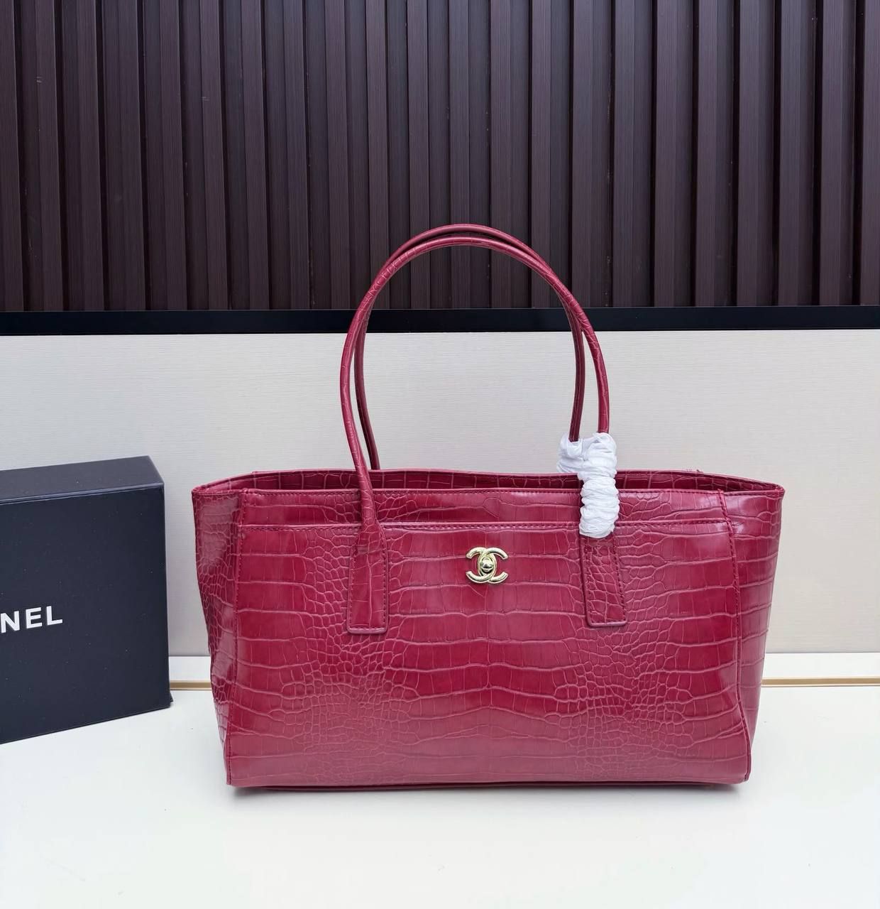 Chanel Luxury Designer Handbag High Master | Elegant Bags UAE | D-E56 – Image 4