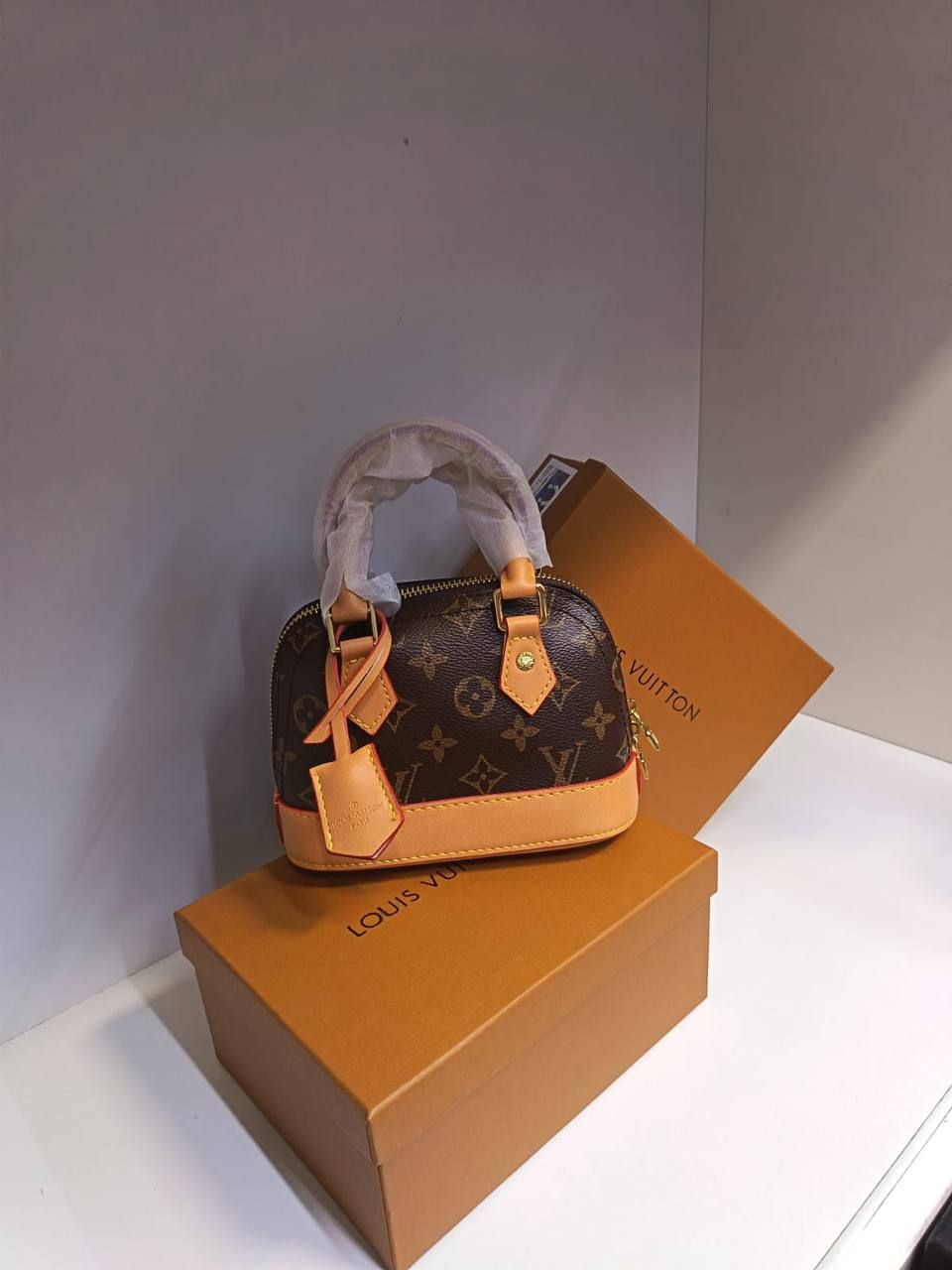 Iconic "Louis Vuitton Alma" Mini Handbag – Available in All Colors | D-E14 – Image 3