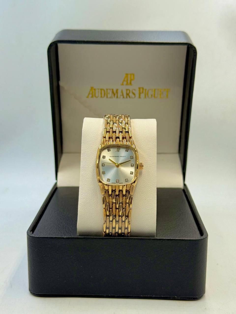 Luxury Audemars Piguet Vintage Style Gold Watch (Master Copy) – Timeless Elegance & Prestige | D-E13 – Image 3