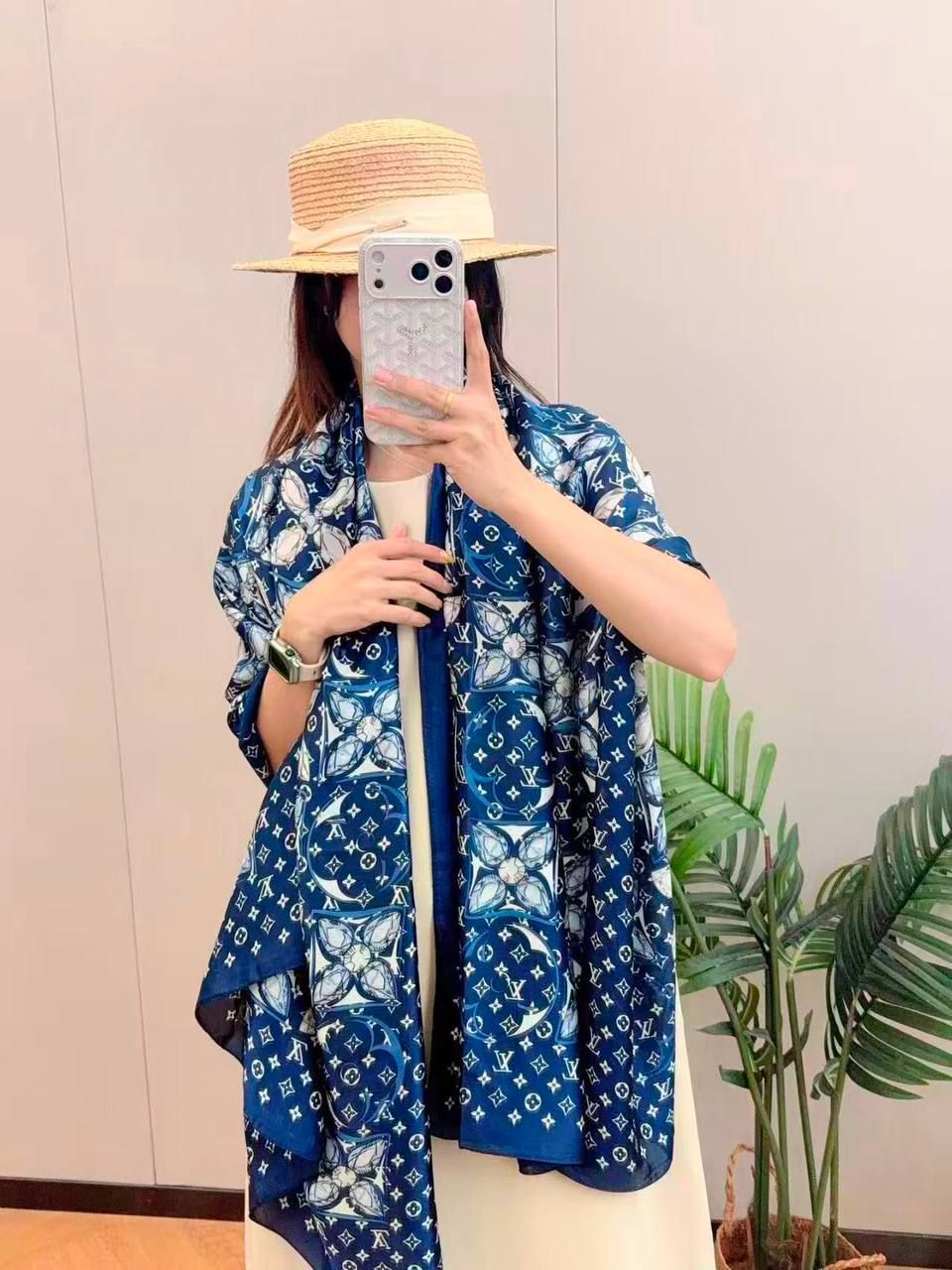 Designer Luxury Scarves (Copy One) – Soft & Elegant Statement Scarves for the UAE | D-E47 – Image 6