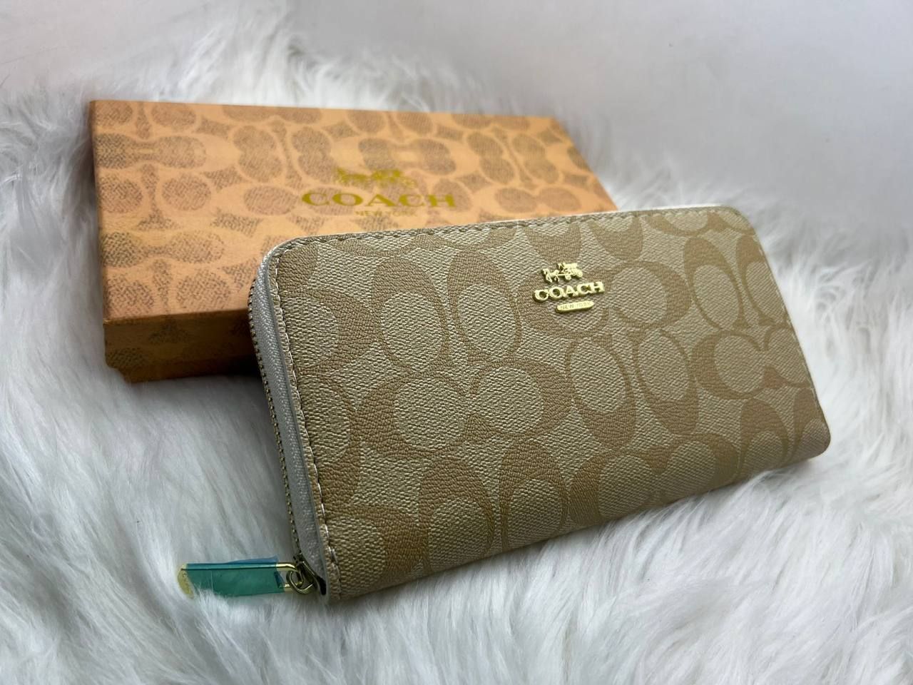 Luxury Wallet Collection | Elegance & Functionality Combined ✨ | D-E43 – Image 10