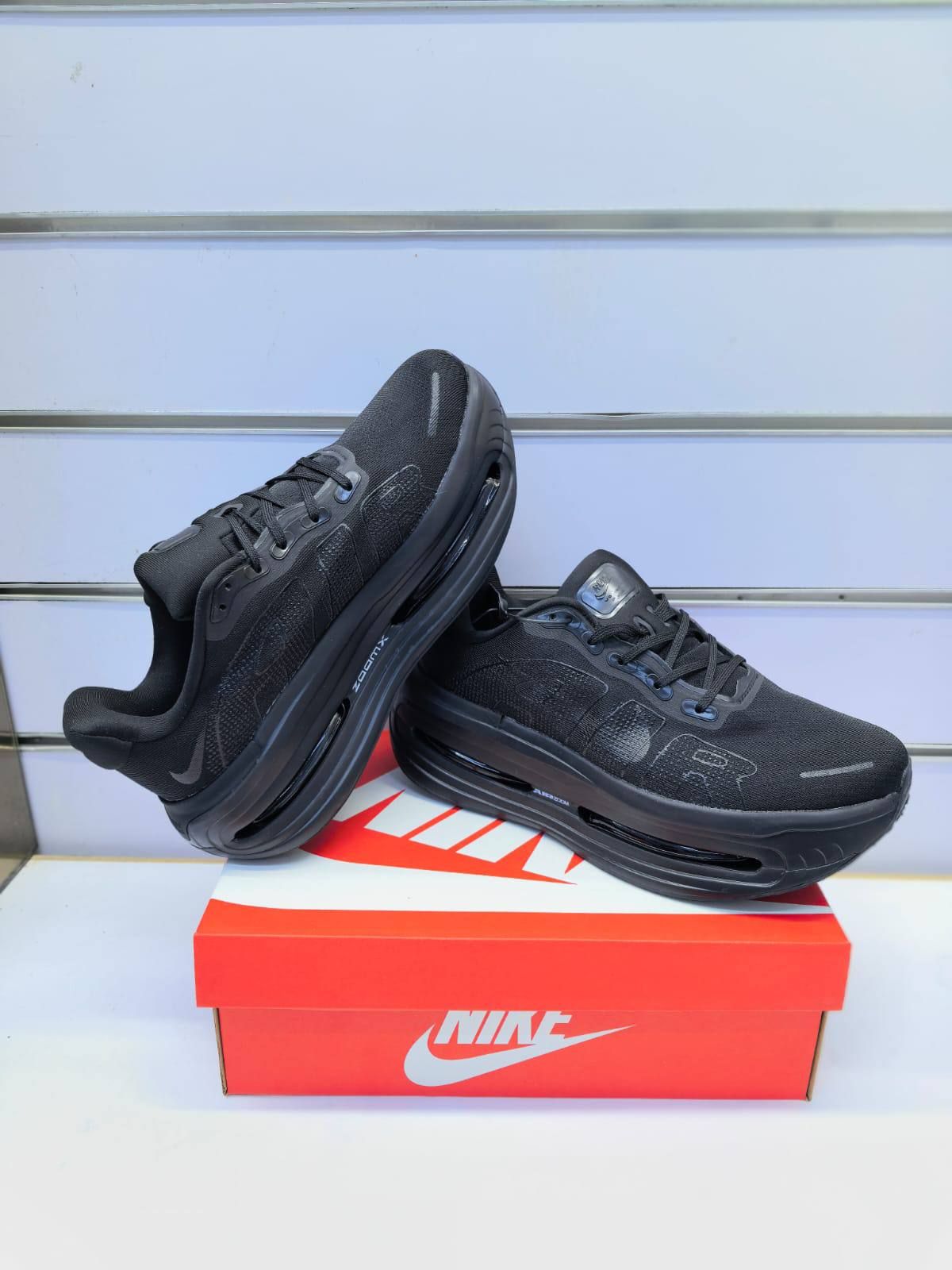 Nike ZoomX Cushioning Sports Sneakers - High-Performance Running Shoes | D-E46 – Image 2