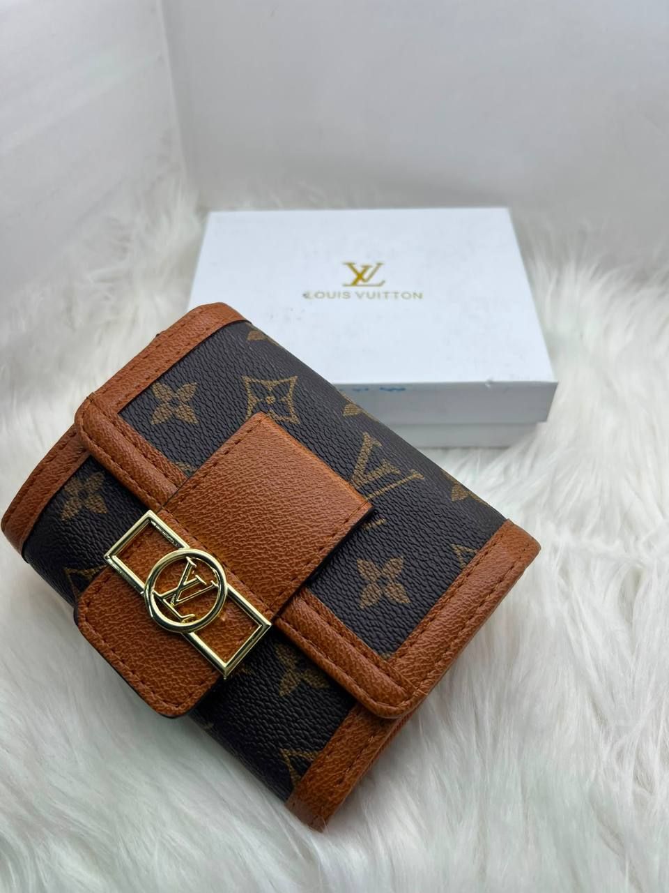 Designer Mini Wallets for Women – Compact Luxury & Smart Storage for Everyday Style in the UAE | D-E43 – Image 2