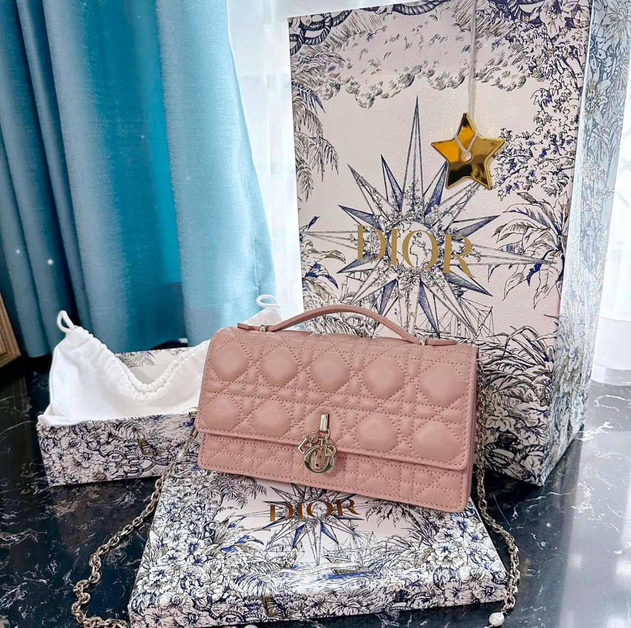 Chic "Lady Dior Elongated" Quilted Chain Crossbody Bag – Available in All Colors | D-E19 – Image 4