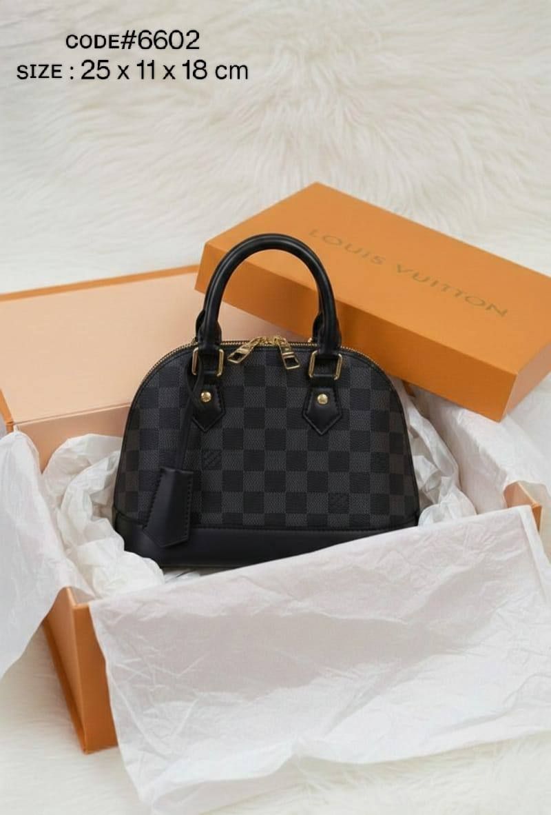 Classic "Louis Vuitton Alma BB" Handbag with Shoulder Strap – Available in All Colors | D-E14 – Image 4