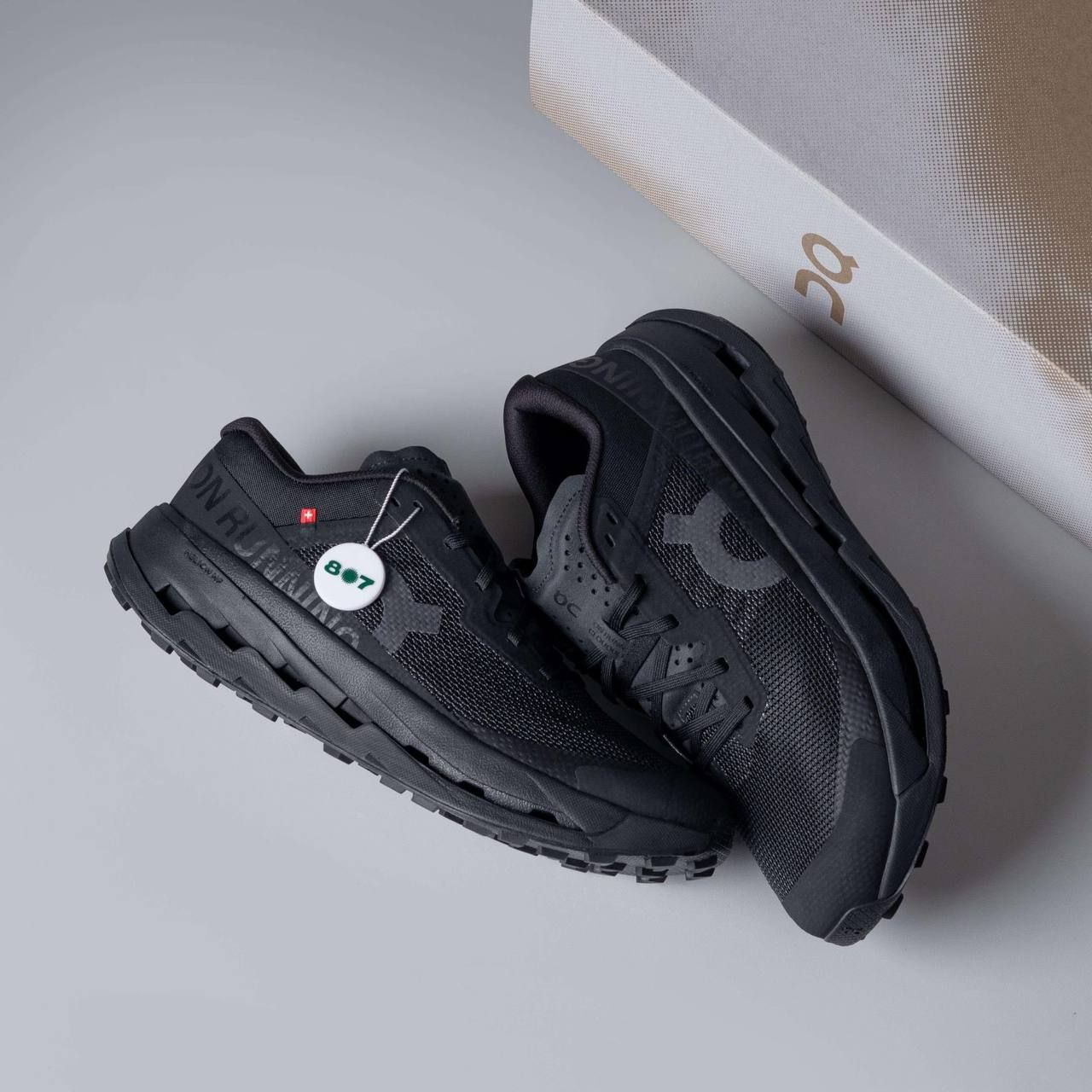 On Running Men's Black Sneaker High Master | Ultimate Comfort UAE | D-E56 – Image 3