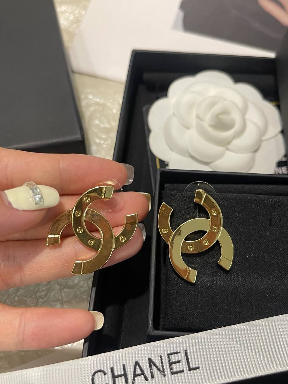 Chanel Inspired Geometric Gold-Plated Jewelry Set – (High-Quality Copy One) | D-E32 – Image 3