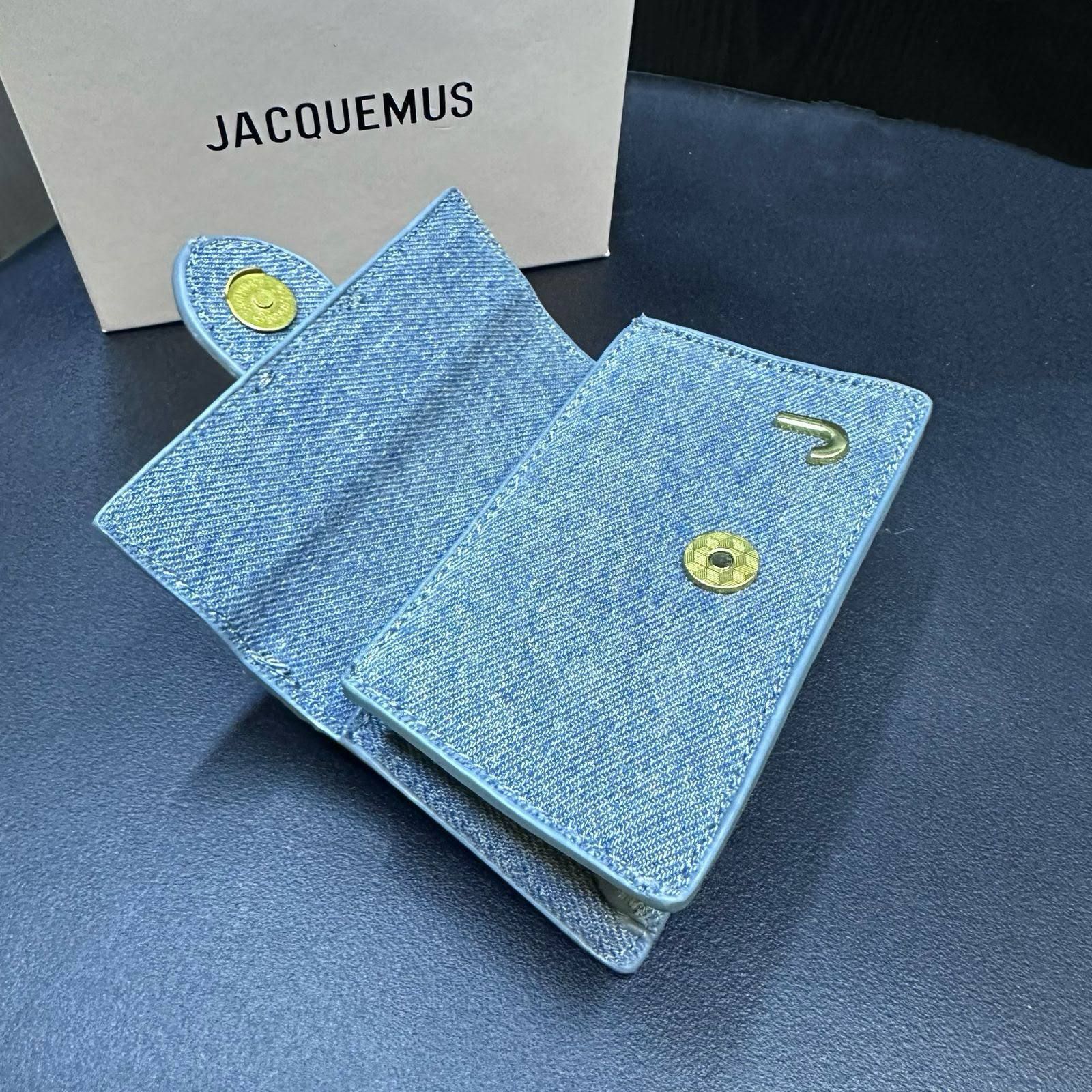 Jacquemus Micro Crossbody Bag – The Ultimate High-Fashion Trend | D-E23 – Image 6