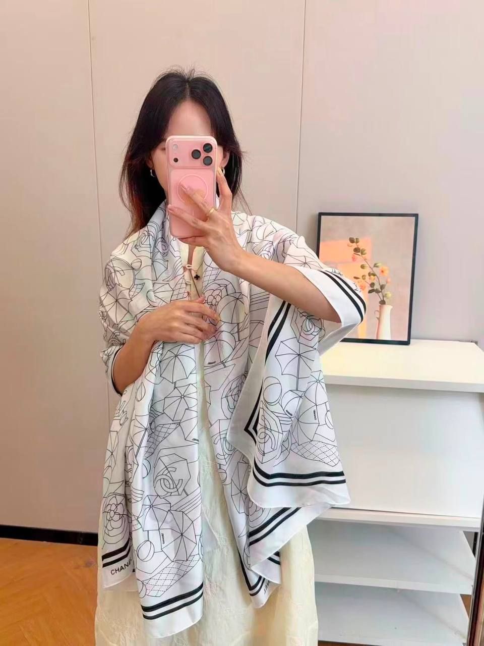 Designer Luxury Scarves (Copy One) – Soft & Elegant Statement Scarves for the UAE | D-E47 – Image 4