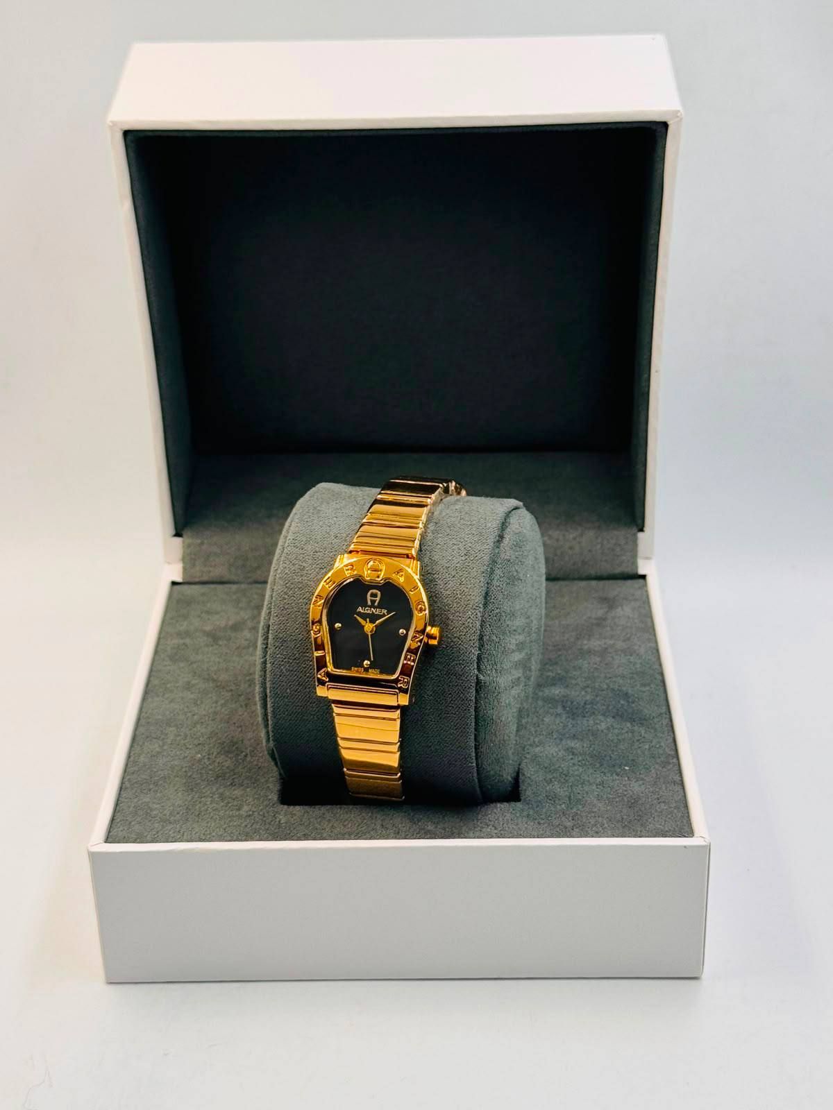 Aigner-Inspired Iconic Horseshoe Luxury Watch with Emerald Green Dial (Premium Quality) | D-E13 – Image 4